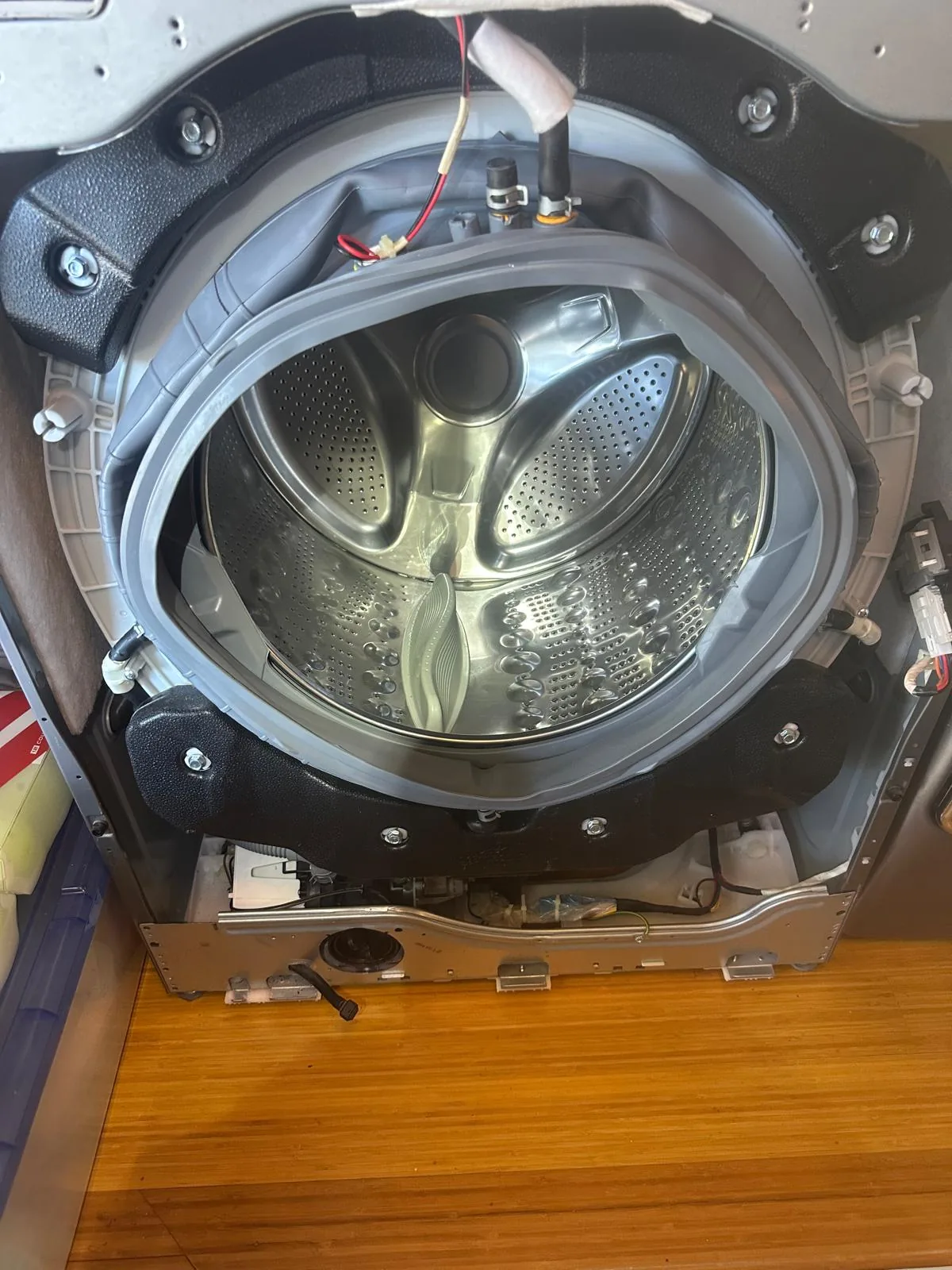 New door boot seal gasket installed on Kenmore washer drum opening